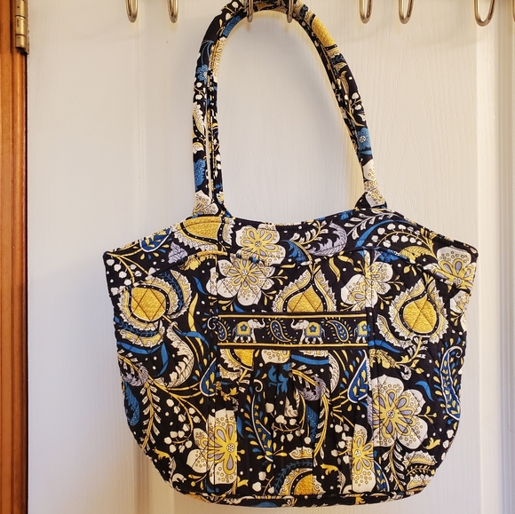 Vera Bradley Handbags - Vera Bradley purse retired elephant pattern